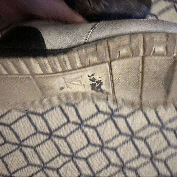 Louis Vuitton Monogram Run Away Sneaker Size 10 | Brown & White Leather Trainer - Picture 10 of 11